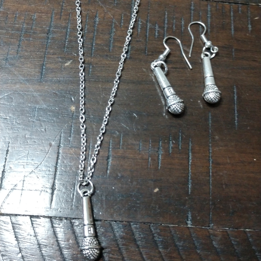 NWOT microphone necklace and earring set